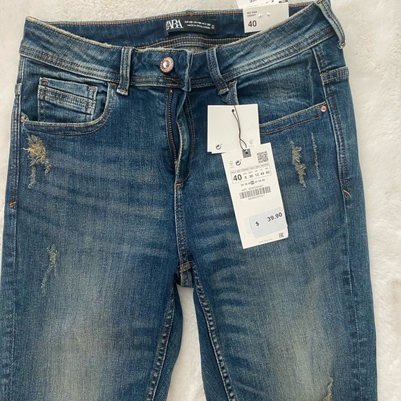 New Zara Jeans - Picture 3 of 5